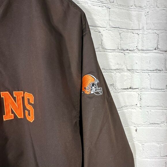 NFL Cleveland Browns Lightweight Windbreaker Pullover Vneck  Jacket Coat Medium - Picture 3 of 9